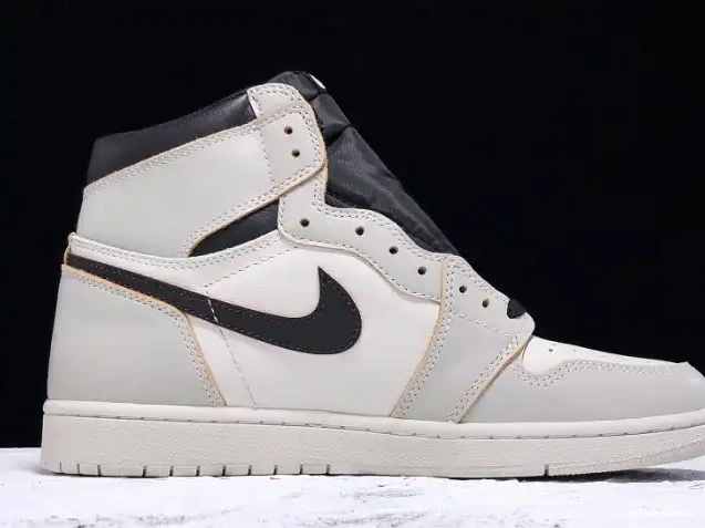 1 Light SB x High Nike CD6578-006 Air OG Jordan Bone 0526